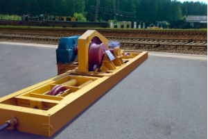 Маневровий пристрій для підтягування вагонів: особливості принцип застосування