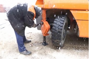 Рейковий домкрат - незамінний інструмент на робочому майданчику