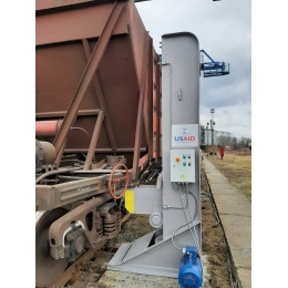 Домкрат залізничний (тепловозний, локомотивний) ДТ-30, ДТ-40 Домкрат залізничний (тепловозний, локомотивний) ДТ-30, ДТ-40