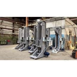 Домкрат залізничний (тепловозний, локомотивний) ДТ-30, ДТ-40 Домкрат залізничний (тепловозний, локомотивний) ДТ-30, ДТ-40