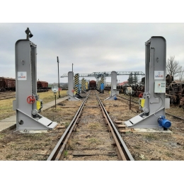 Домкрат залізничний (тепловозний, локомотивний) ДТ-30, ДТ-40 Домкрат залізничний (тепловозний, локомотивний) ДТ-30, ДТ-40