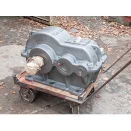 Редуктори циліндричні РЦД-400